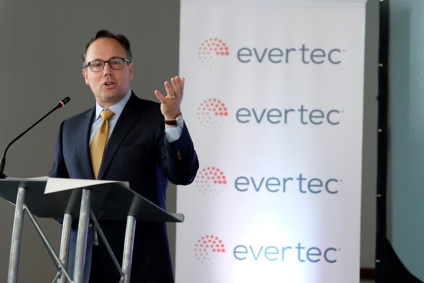 El acuerdo de servicios con Popular fue extendido por unos tres años, mientras el pacto donde Evertec y Popular comparten beneficios por la operación de la red ATH se extendió por cinco años.  En la foto, Mac Schuessler, presidente y CEO de Evertec.