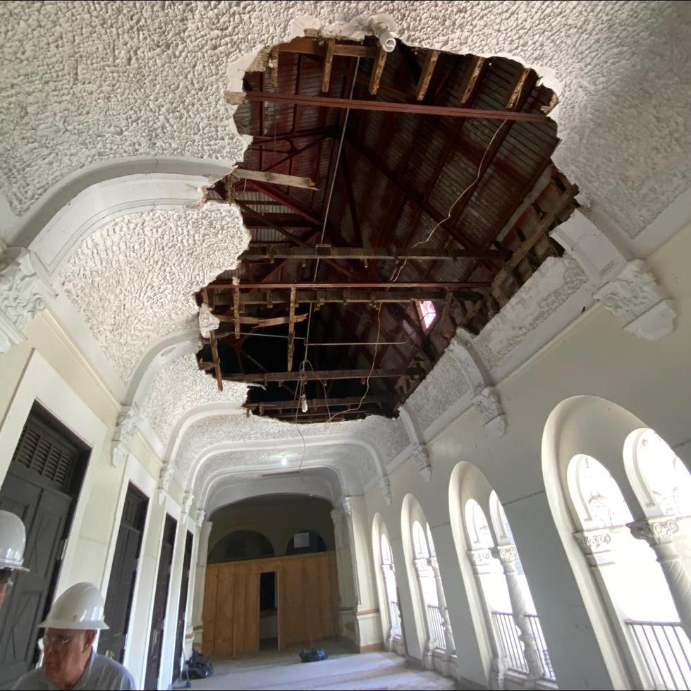 Esta foto –que no es de los daños reportados este jueves– refleja parte del deterioro que presenta la Escuela Central de Artes Visuales, en Santurce.