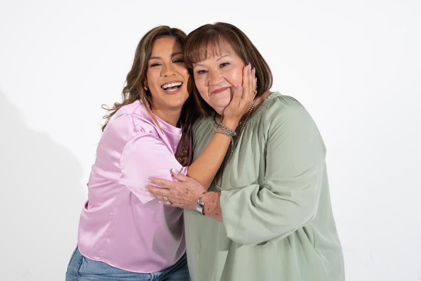 Merari Peña junto a su madre Miriam Vidal.