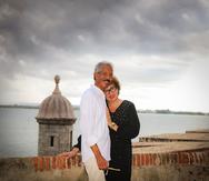 Adriana M. Parilla
En su llamada “edad de la sabiduría”, la doctora Marilyn Pastrana Muriel y el doctor José  Cartagena, decidieron unir sus vidas: un mensaje de amor que desean compartir.