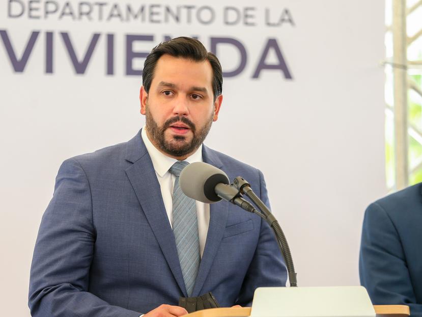 El secretario del Departamento de la Vivienda, William Rodríguez, durante la conferencia de prensa.