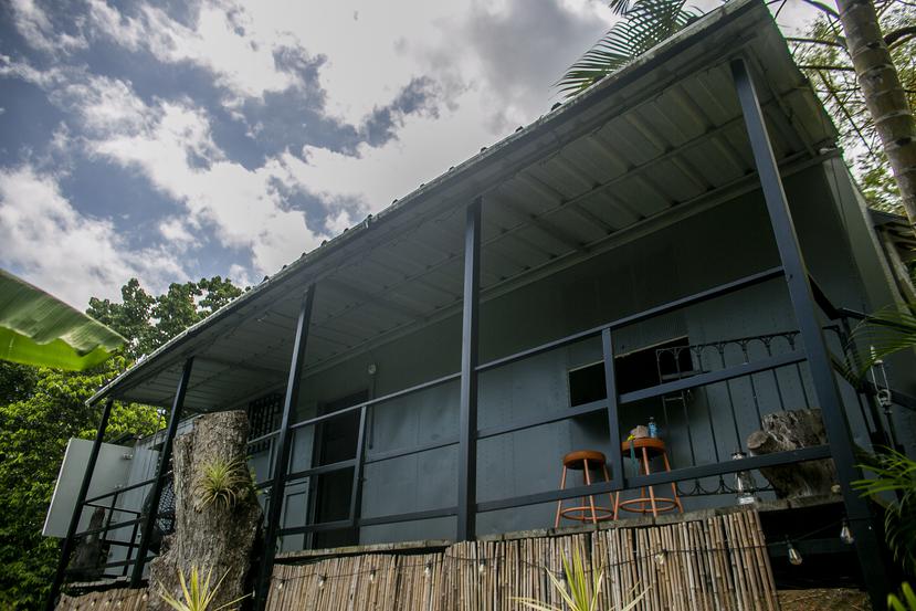 Casa Ámbar is 20 minutes from Yauco urban center on highway 372, km 7.4. You can find more information on their social media as Casa Ámbar PR and on the Airbnb platform.