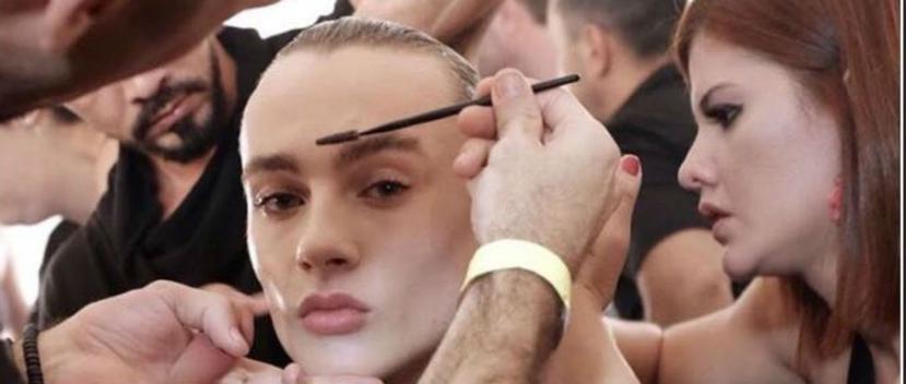 Glory Avilés estuvo a cargo del peinado de Vincent Beier, modelo transgénero cuya carrera ha tomado mucha fuerza en los últimos meses. (Foto: Suministrada)