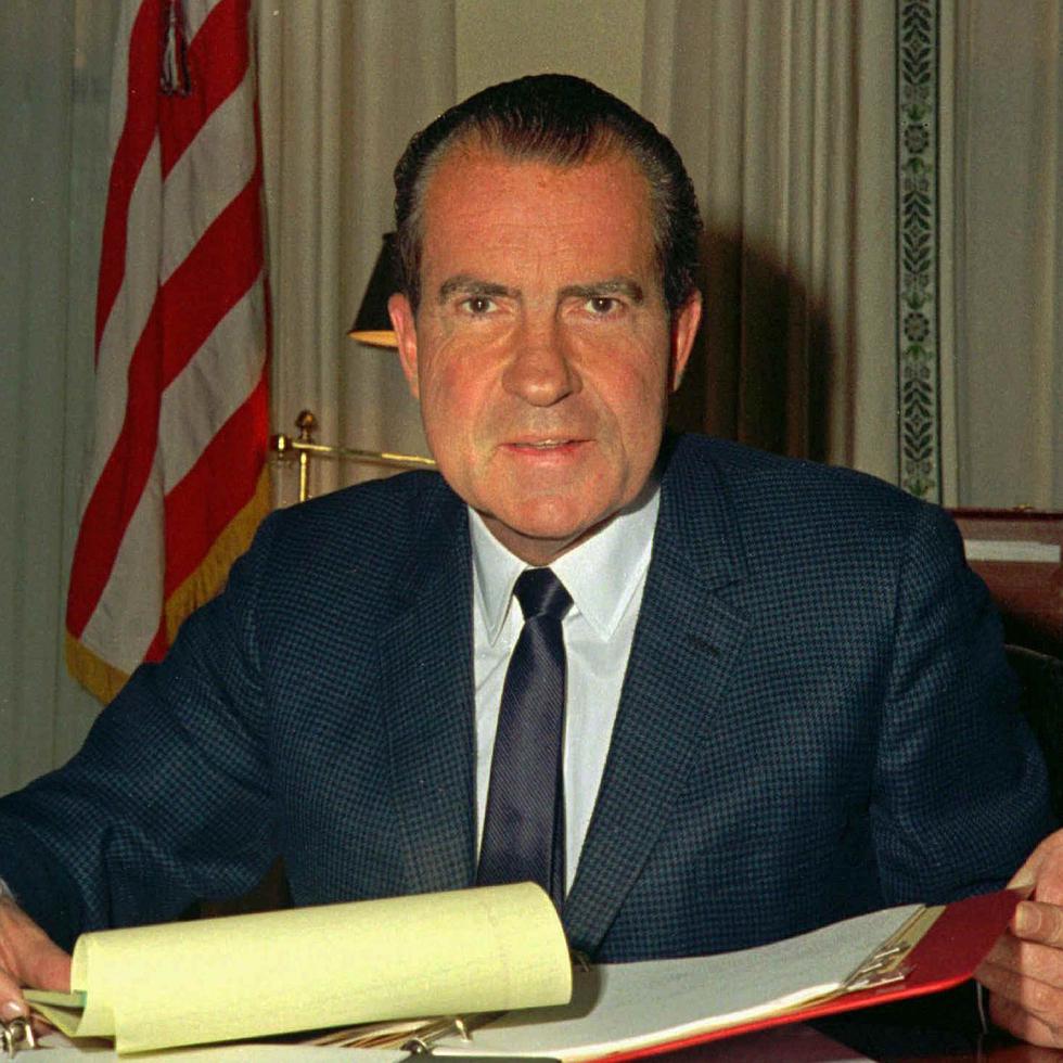 Aunque varios presidentes grabaron conversaciones en secreto sin ningún problema, con el que se vincula más esta práctica es con el presidente Richard Nixon. (AP)