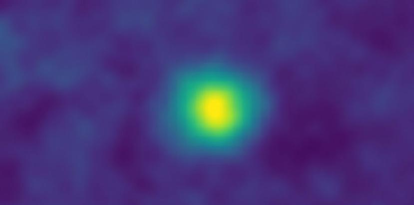 Esta imagen tomada en diciembre de 2017 y difundida por la NASA en febrero de 2018 muestra al objeto denominado 2012 HZ84 del cinturón de Kuiper y fue tomada por la sonda New Horizons a poco más de 3,790 millones de millas de la Tierra.