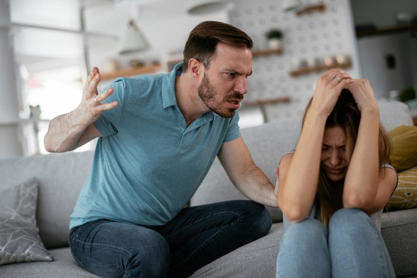 Desde la etapa del noviazgo se pueden identificar esas primeras señales de violencia doméstica.
