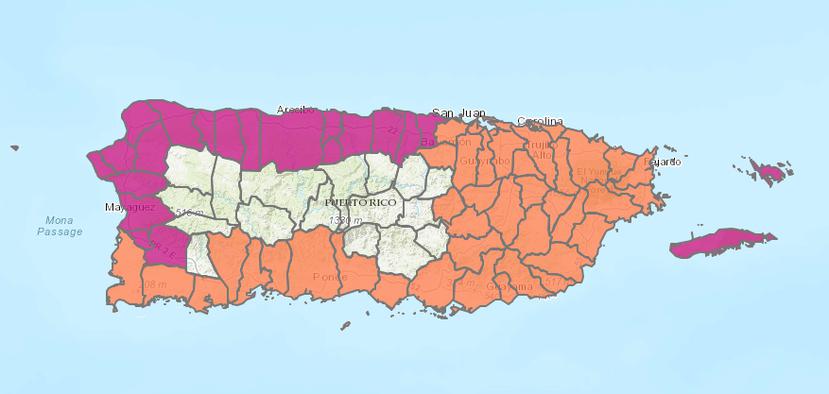 Mapa que muestra los pueblos bajo aviso o advertencia de calor extremo el 26 de septiembre de 2023. El anaranjado representa la advertencia de calor y el violeta, el aviso.