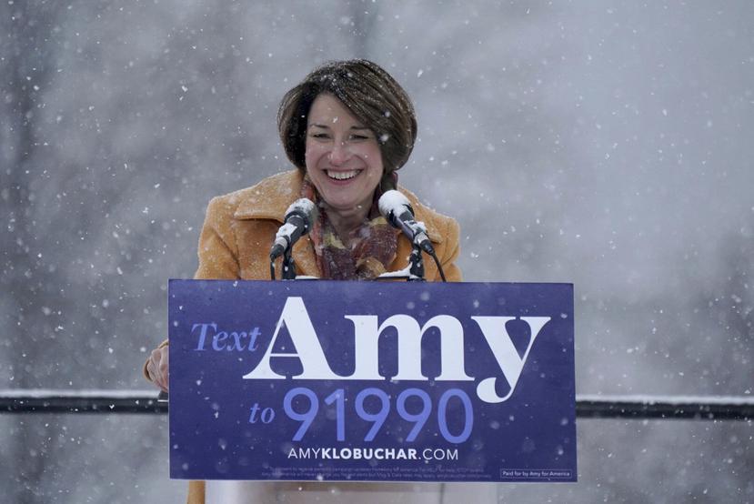 La senadora Amy Klobuchar tras anunciar su candidatura a la presidencia de Estados Unidos. (AP / Anthony Souffle)