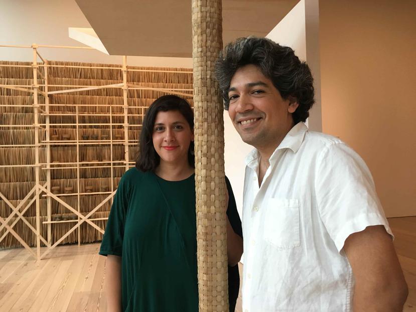 Doble presencia boricua en el Museo Whitney: la curadora Marcela Guerrero y el artista Jorge González, quien expone la obra “Ayacavo Guarocoel”.