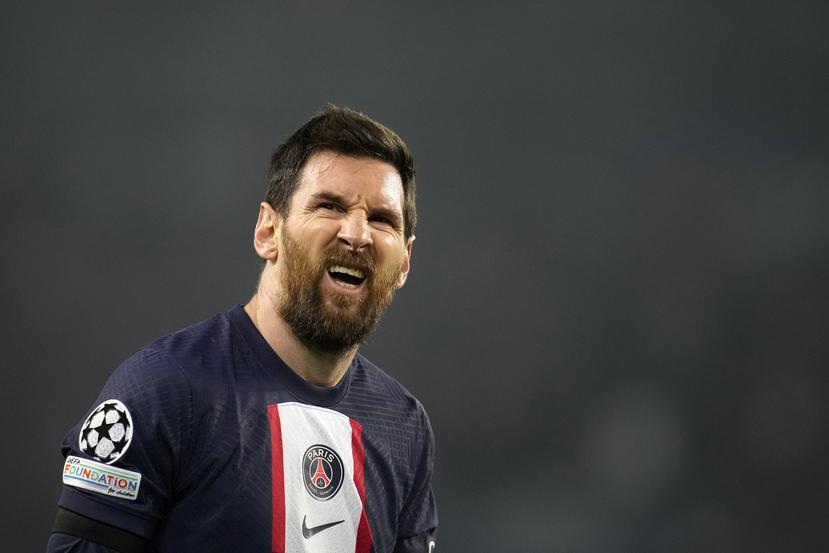 Lionel Messi, del PSG, reacciona durante el partido de octavos de la Champions League.