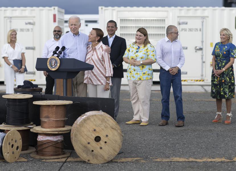 El presidente estadounidense estuvo unas tres horas en la isla para conocer las necesidades de la isla tras el huracán Fiona.