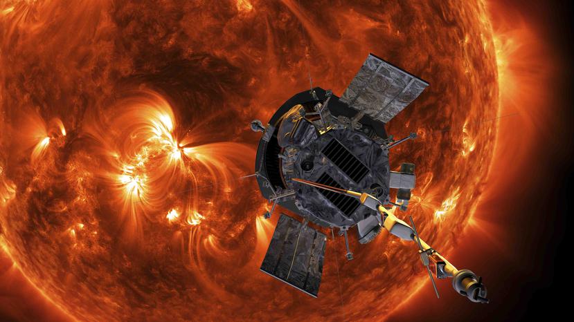 Esta imagen distribuida por NASA muestra una reproducción artística de la Sonda Solar Parker que se acerca al sol. Posee un escudo término revolucionario, capaz de soportar temperaturas de hasta 1.370 grados (2.500 Fahrenheit). (Steve Gribben/Johns Hopkin