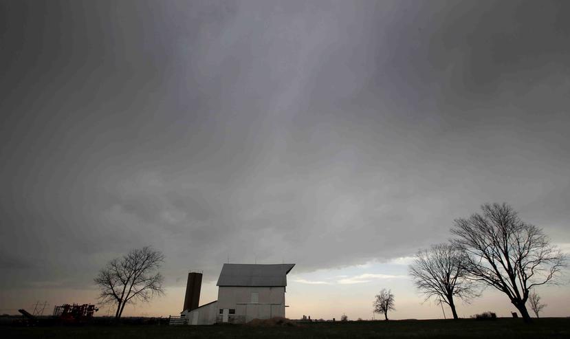 El cielo nublado sobre la ciudad de Baldwin, en Kansas. (AP)