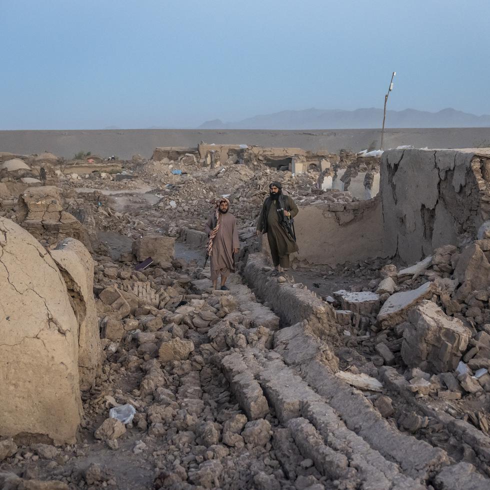 Los terremotos en la provincia de Herat son la peor catástrofe que han tenido que afrontar los talibanes desde que tomaron el control de Afganistán en agosto de 2021, sin acceso al sistema financiero y las reservas internacionales.