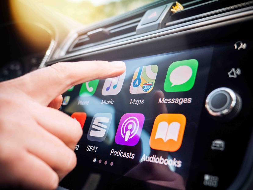 Los podcasts se integran a las plataformas de Apple CarPlay y Android Auto.