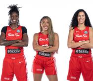 Mya Hollingshed, Arella Guirantes e Isalys Quiñones, tres de las integrantes de la Selección Nacional femenina de baloncesto.