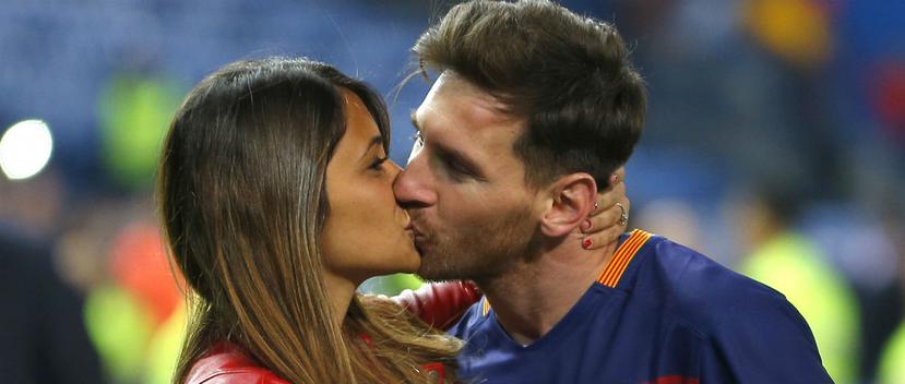 Mañana, más de dos décadas después del primer encuentro entre ambos, Messi y Antonela Roccuzzo, padres de Thiago y Mateo, se casarán en Rosario. (Archivo)
