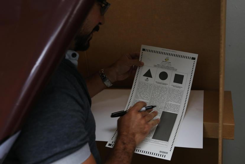 Las papeletas encontradas en dos maletines de dos colegios de Bayamón, en el tercer piso de la Comisión Estatal de Elecciones,  son parte de las 777 que no se encontraron después de la consulta del pasado 11 de junio. (Archivo/GFR Media)