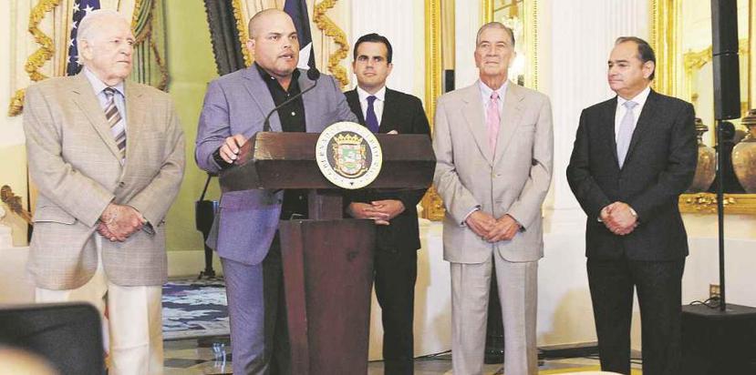 Ricardo Rosselló designated formers governors Carlos Romero Barceló and Pedro Rosselló González, former president of the Senate Charlie Rodríguez Colón and the former Major League player Iván Rodríguez Torres.