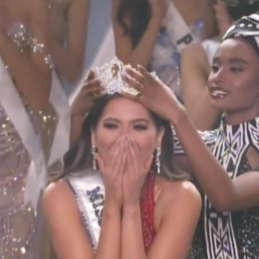 Andrea Meza, de México, se alzó con la corona de Miss Universe 2020.