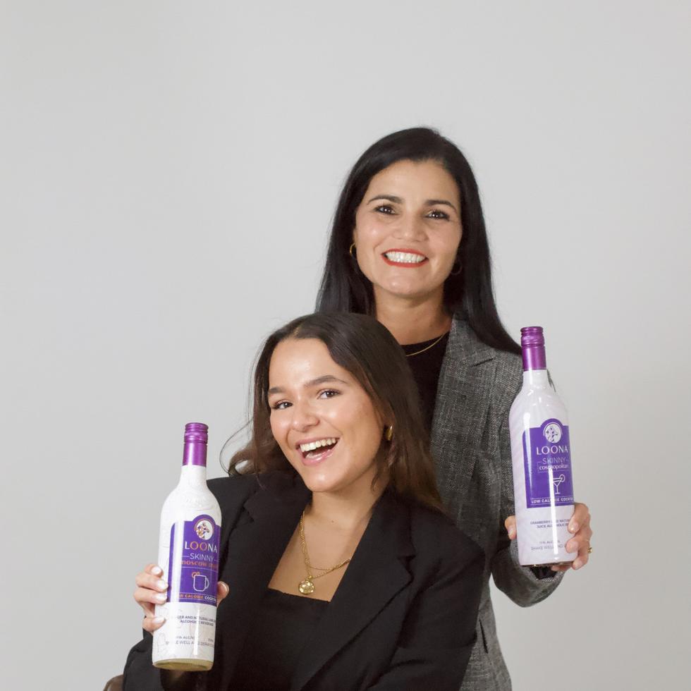 Las creadoras de los "Loona Cocktails", Ruth Ramón Luna y Camila Vega Ramón.