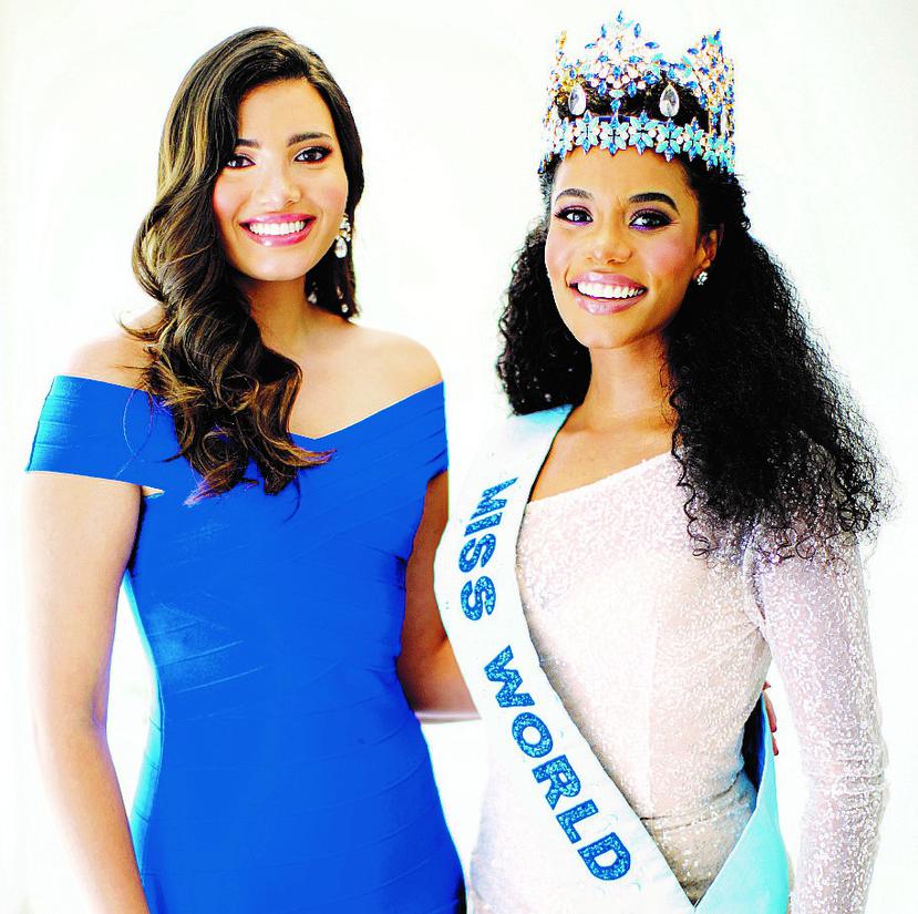 La Miss Mundo 2016, Stephanie Del Valle, junto a la Miss Mundo 2019, Toni-Ann Singh, quien entregará su corona en Puerto Rico.