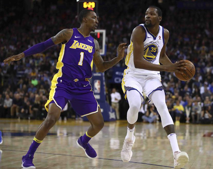 Kevin Durant anotó 26 puntos que ayudaron a los diezmados Warriors a vencer por 117-106 a los Lakers. (AP)