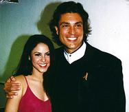 La cantante colombiana Shakira y el actor puertorriqueño Osvaldo Ríos tuvieron una relación romántica para finales de la década de 1990.