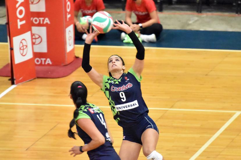Jennifer Nogueras (9) tuvo 10 asistencias en el triunfo de Caguas contra Manatí.