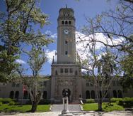 El impacto de los recortes en la Universidad de Puerto Rico se manifiesta de diversas maneras, incluyendo la reducción de la oferta académica.