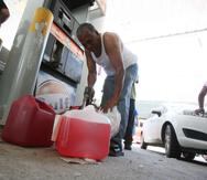 El consumo de gasolina es uno de los cuatro indicadores principales que componen el  Índice de Actividad Económica. (Archivo / GFR Media)