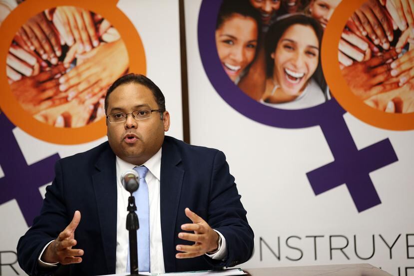 Román Vélez recordó que la equidad de género era mandatoria por ley desde 2006 y aunque hubo intentos, no se estaba cumpliendo con el estatuto.