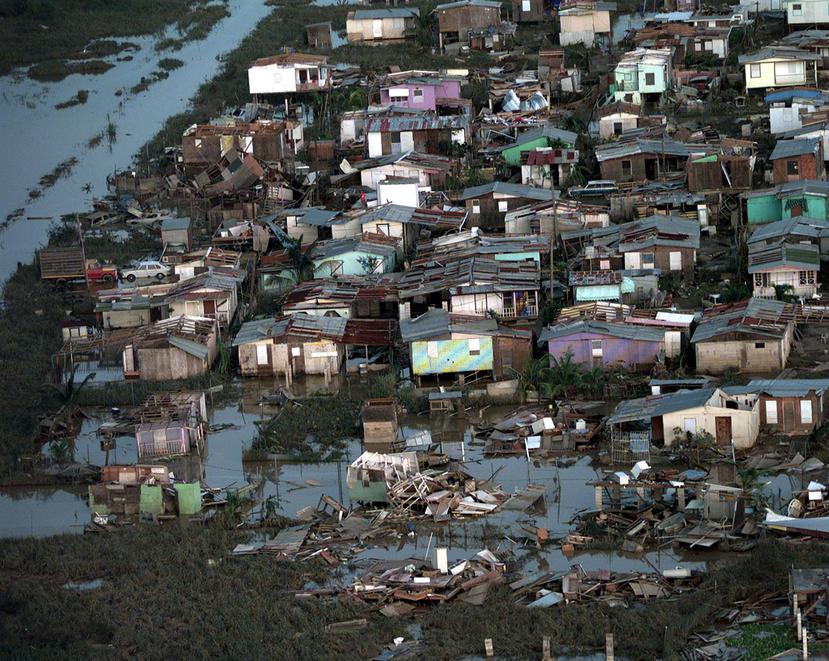 Foto de archivo de los daños que dejó en el barrio ingenio de Toa Alta el huracán Georges. El fenómeno cruzó la isla de este a oeste en categoría 3 el 21 de septiembre de 1998. Su nombre fue removido de la lista de huracanes. (Archivo / GFR Media)