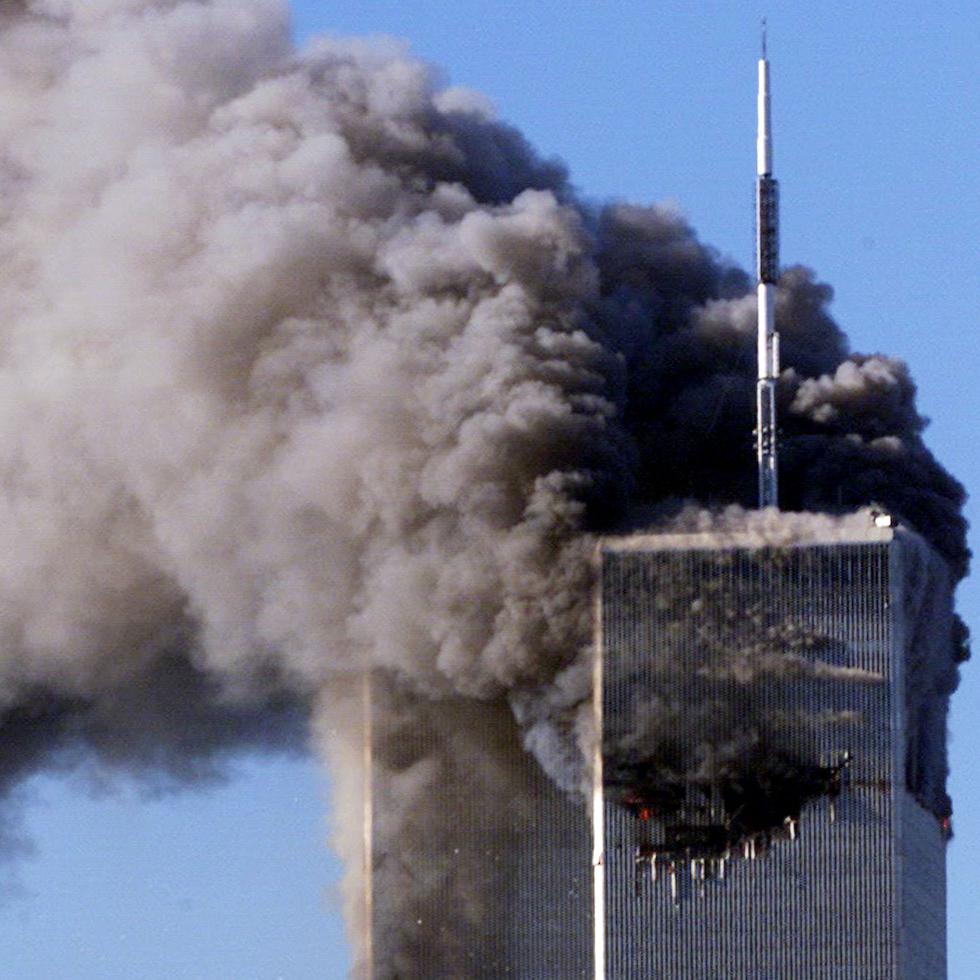 La foto muestra la Torre Norte del World Trade Center tras ser impactado por el vuelo 11 de American Airlines el 11 de septiembre de 2001.