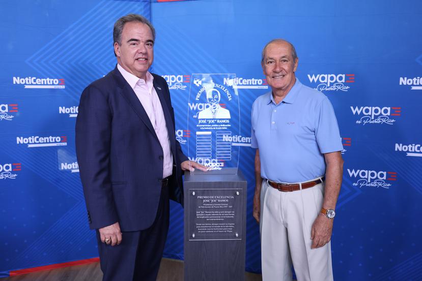 Jorge Hidalgo, presidente de Wapa TV (a la izquierda), junto a Joe Ramos (a la derecha), presidente del canal por 22 años.
