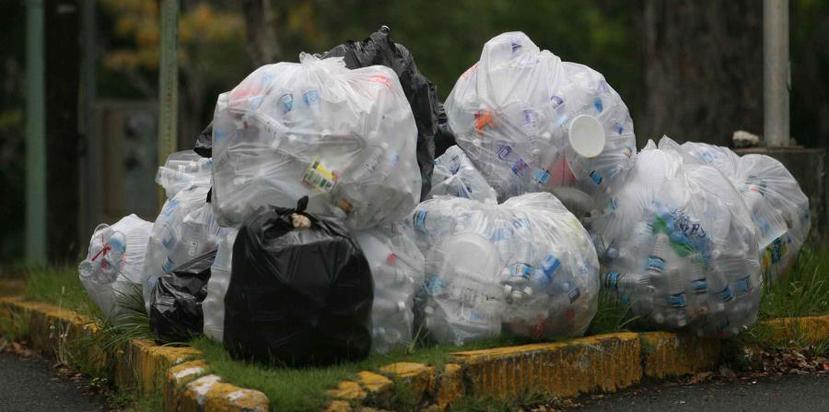 Hace dos semanas, EC Waste anunció que limitaría el servicio de recogido de basura en Mayagüez ante una deuda de $2.4 millones que mantiene el ayuntamiento. (Archivo GFR Media)