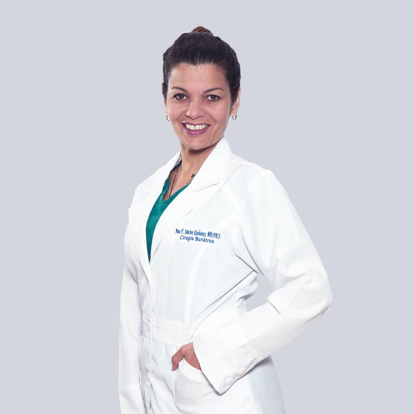 Dra. Ana Santos, cirujana general con especialidad en cirugía bariátrica y directora del Instituto de Cirugía Avanzada y Control de Obesidad del Centro Médico Menonita Cayey
