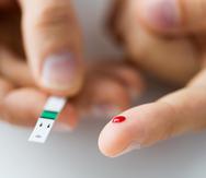 Las tiras para medir los niveles de azúcar en la sangre, es otra forma de controlar la diabetes.