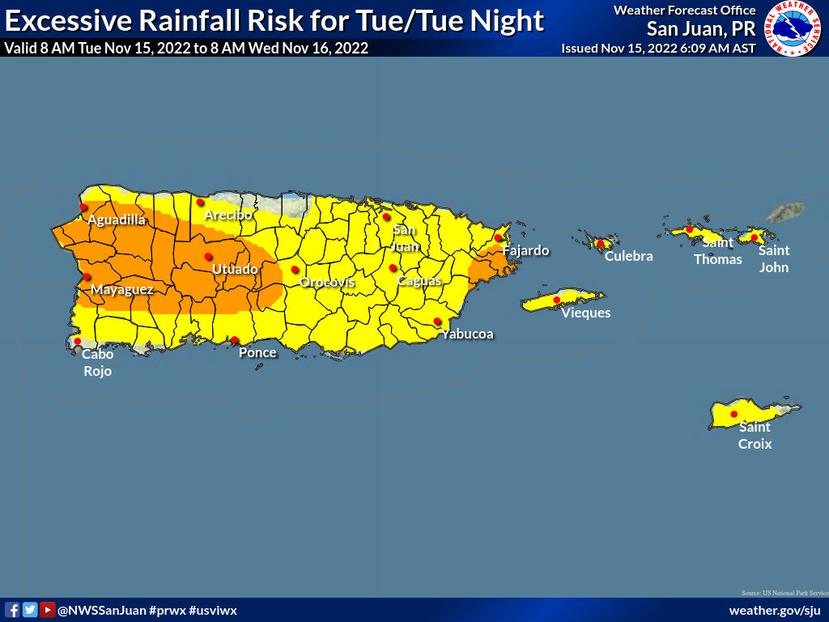 Mapa que muestra el riesgo de lluvia en exceso para este martes, 15 de noviembre de 2022. El color amarillo es riesgo limitado y el anaranjado representa el riesgo elevado.