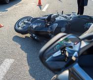 Imagen de archivo de un accidente de tránsito con motora.
