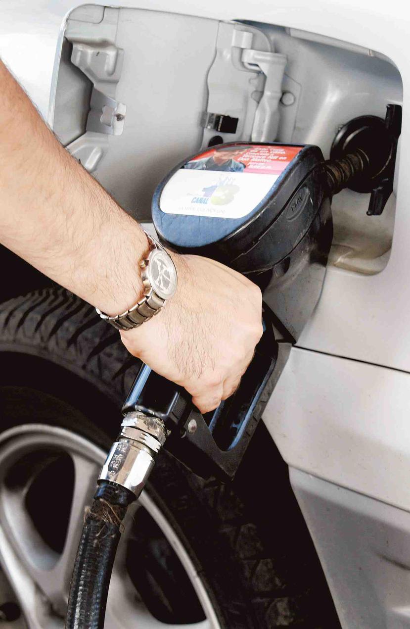 La disminución mayor en el primer trimestre del año se registró en el renglón de las estaciones de gasolina, en la que la baja fue de 11% ($176 millones) (Archivo / GFR Media)