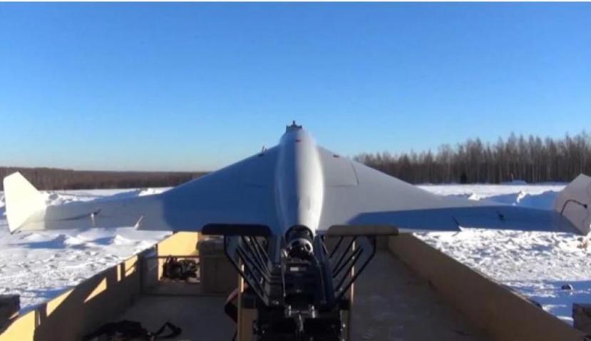 Rápido y poderoso: así es el nuevo dron ruso kamikaze de Kalashnikov. (Captura / YouTube).