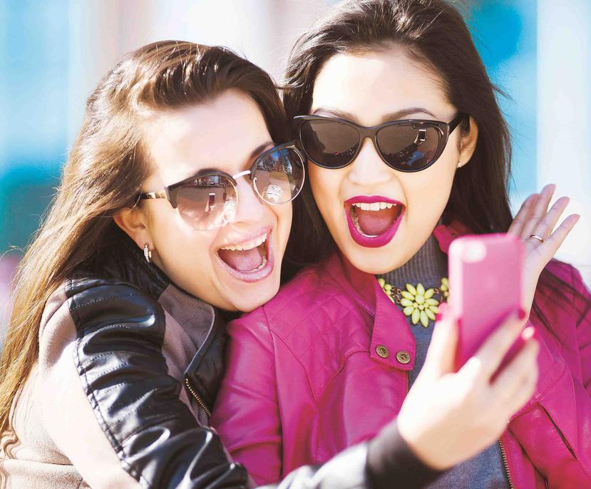 Este estudio se une así a una investigación chilena, que el mes pasado alertó cómo la gente con rasgos narcisistas, ven acrecentadas estas características cuando se toman más y más selfies. (Archivo)