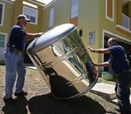 Las  cisternas que  mayormente están comprando los negocios son de entre 600 y 1,200 galones, mientras que las de las residencias (como en la foto) son de entre 300 y 400 galones, indicó el presidente de Universal Solar. (GFR Media)