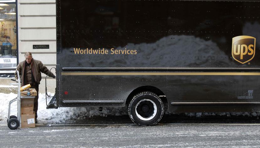 Foto tomada de un camión de la UPS en Boston el 5 de enero del 2018. A pesar de que no ha llegado todavía la Navidad, mucha gente ya está devolviendo los regalos que había comprado para la fecha festiva. (AP