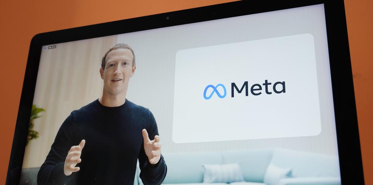 El metaverso está siendo impulsado por grandes empresas como Meta, la compañía matriz de Facebook, que el año pasado gastó $10,000 millones de dólares en su división Reality Labs, encargada del metaverso.