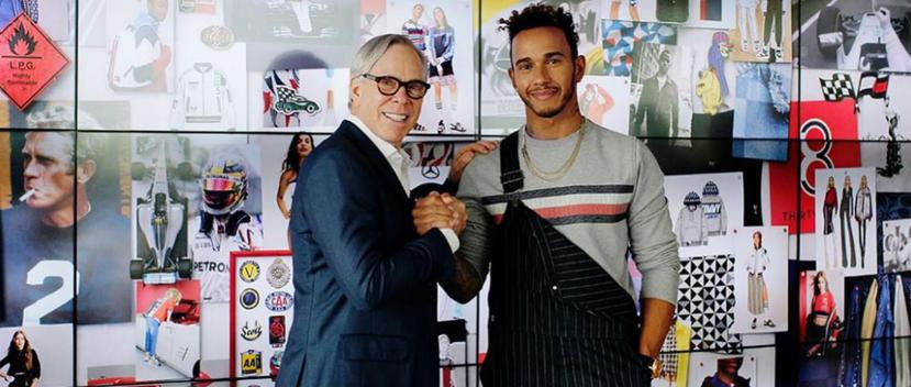El diseñador Tommy Hilfiger y el campeón de fórmula uno Lewis Hamilton presentaron la nueva colección de la firma estadounidense en Shanghai. (Foto: Captura Instagram)