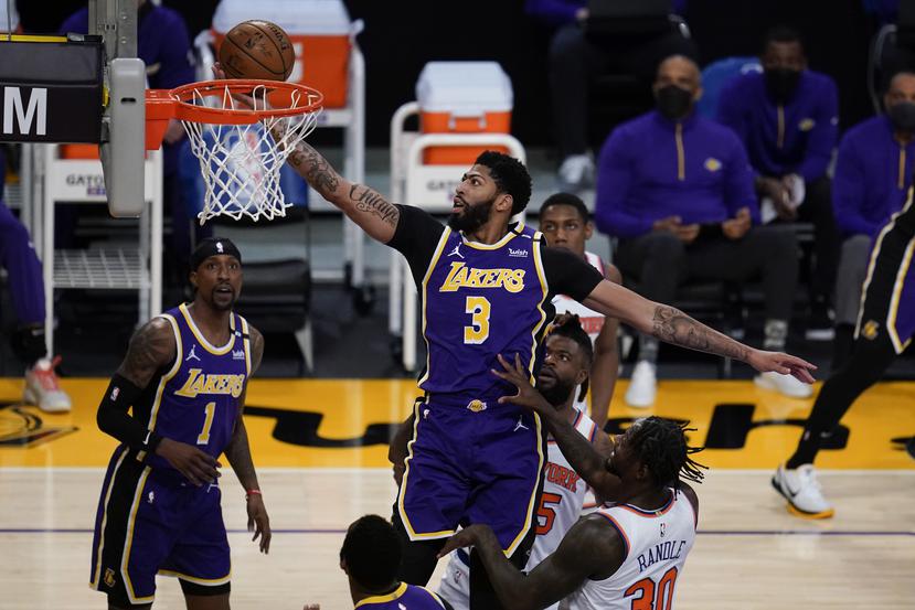 Anthony Davis y los Lakers tendrán hoy el primero de dos turnos para sellar su clasificación a los playoffs al enfrentar a los Warriors.