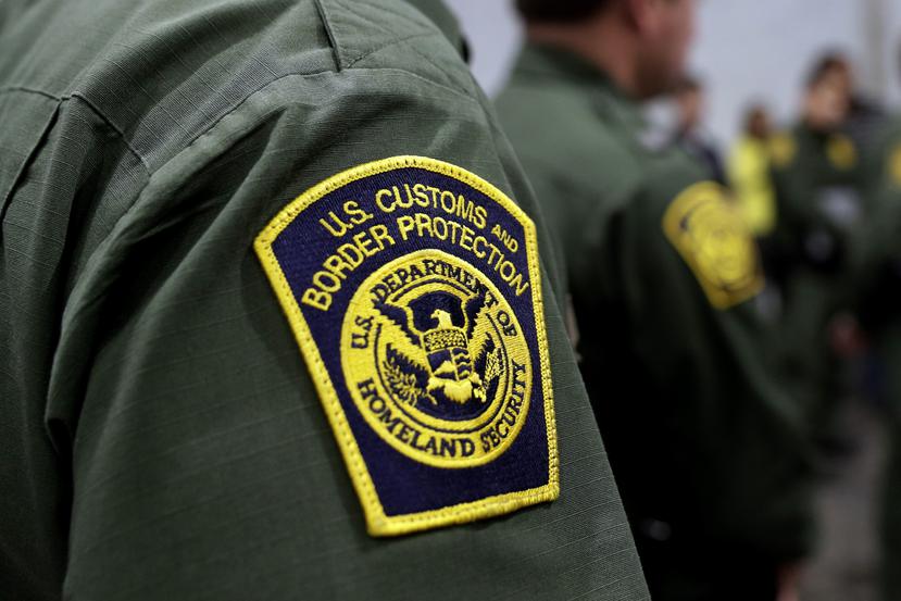 Un oficial de la Oficina de Aduanas y Protección Fronteriza (CBP, por sus siglas en inglés).