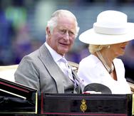 El príncipe Charles junto a su esposa Camilla.